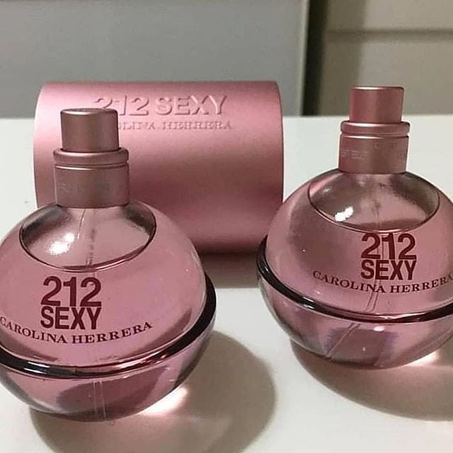 عطر زنانه کارولینا هرا 212